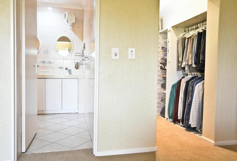 3 Bedroom Property for Sale in Vierlanden Western Cape